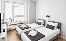 Apartament 4 Bed 2 Room Warsaw